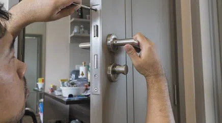 Amber Locksmith Store Mount Rainier, MD 301-712-9336 - Lock-installation